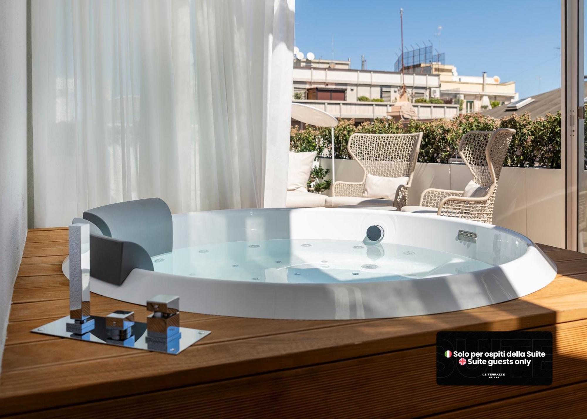 Le Terrazze Suites Bari Exterior foto